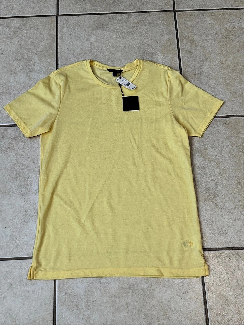 Brooks brother cotton Short Sleeve Tee in Yellow Size Medium NWT